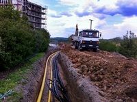 Der Bau des Gasnetzes und der Erschließungsleitungen ist in vollem Gang (27.07.2011)